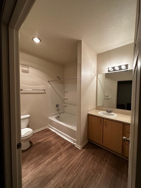 Private Room in 2Bed.2Bath