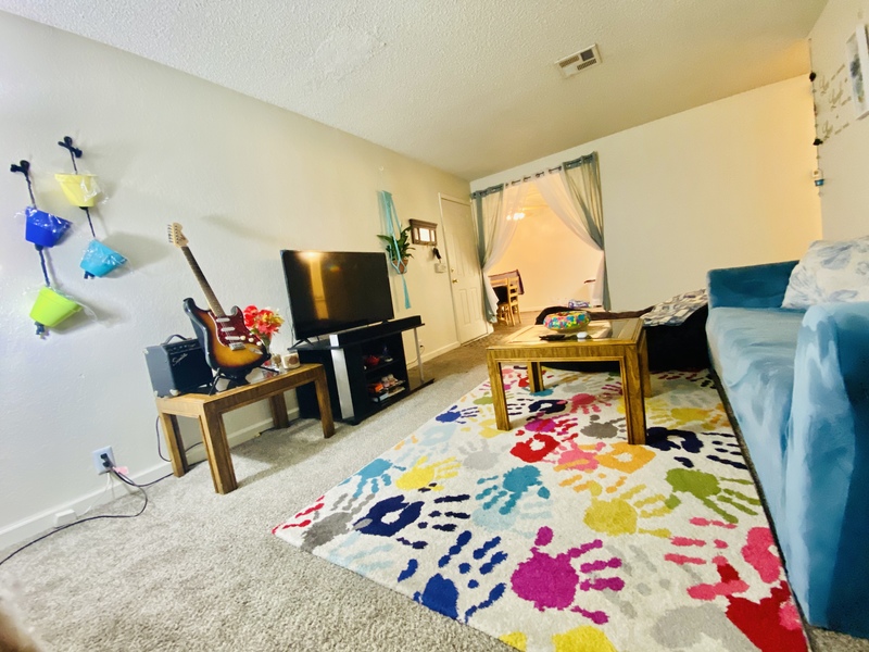 Private Room in 2Bed.2Bath