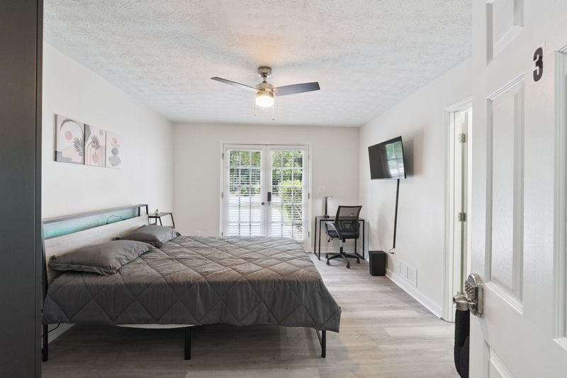 roommates in Undisclosed, Riverdale, GA 30296 New Modern Riverdale Home.  7 Master Suites.  Bright and spacious, in a great neighborhood, minutes to shops, dining, and transit. (id. 16236) - cirtru.com