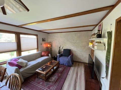 roommates in Anchorage Entire Place 1Bed.1.5Bath - cirtru.com