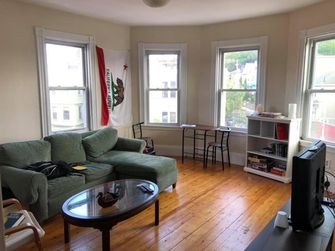 roommates in Boston Private Room in 4Bed.1Bath - cirtru.com