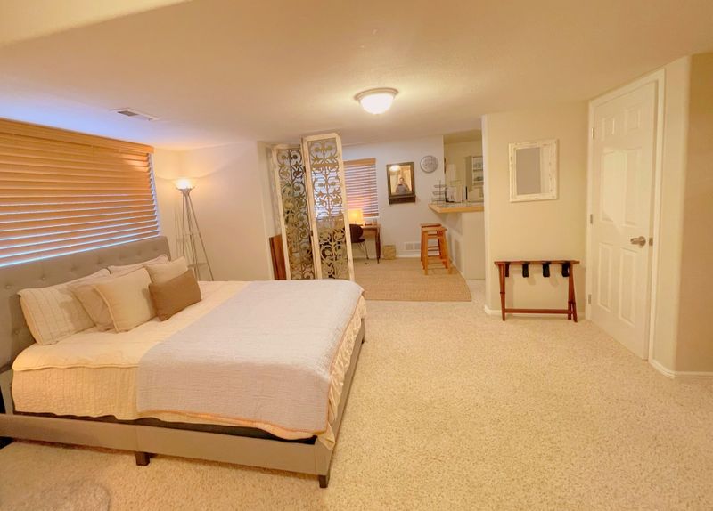 roommates in Longmont Private Room in 1Bed.1Bath - cirtru.com