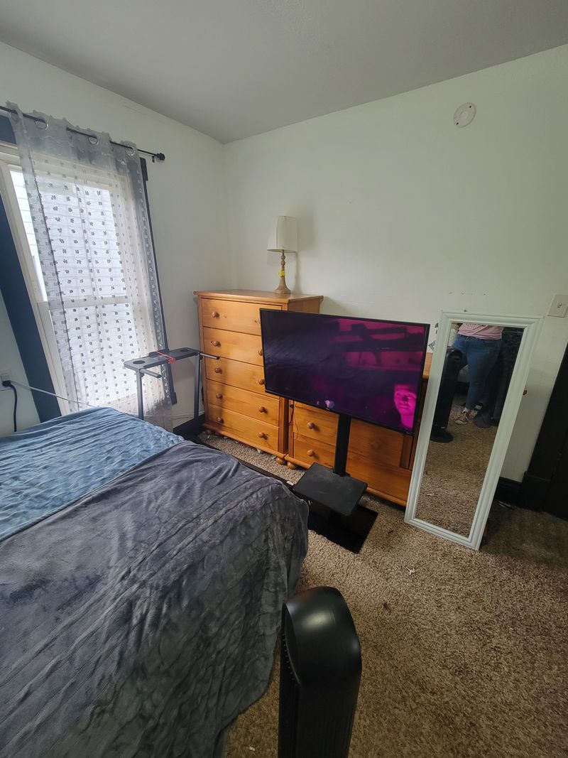 roommates in Fairmont Private Room in 3Bed.1.5Bath - cirtru.com