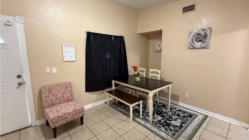 roommates in Undisclosed, Jacksonville, FL 32209 Northside Home, a 2 minute walk to transit stop Edgewood & Iris (id. 33779) - cirtru.com