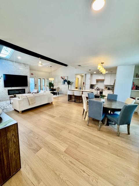 Anderson Mill Home-Modern Furnished Co-Living for Working Professionals (id. 35262)