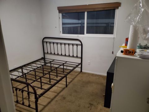 Shared Room in 2Bed.1Bath