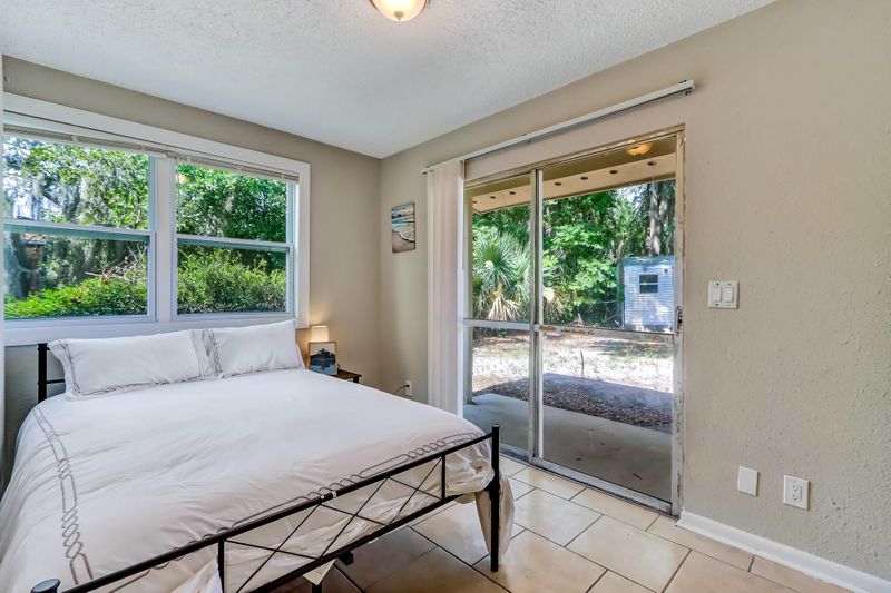 Move In NOW | Near NAS Jax & Downtown | WiFi & Utilities Included | Backyard | Parking | From $121/wk (id. 3467)