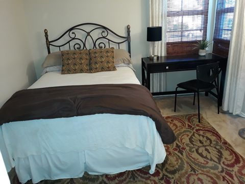 Private Room in 3Bed.2Bath