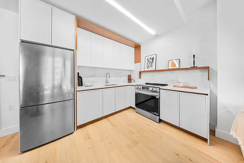 roommates in New York City Entire Place 1Bed.1Bath - cirtru.com