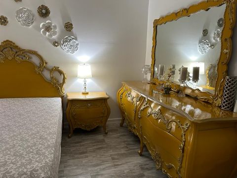 roommates in New York City Room2Bed.1Bath - cirtru.com