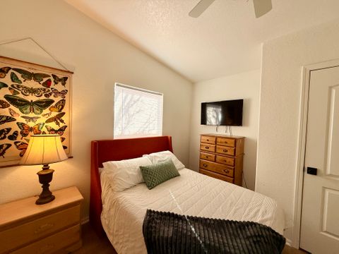 Private Room in 8Bed.5Bath