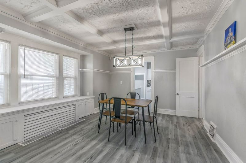 roommates in Undisclosed, Kansas City, MO 64128 Don't Miss Out on this Brand NEW City Duplex in Kansas City! Beautiful and Spacious Bedrooms, TONS of Windows! Book now! (id. 8491) - cirtru.com