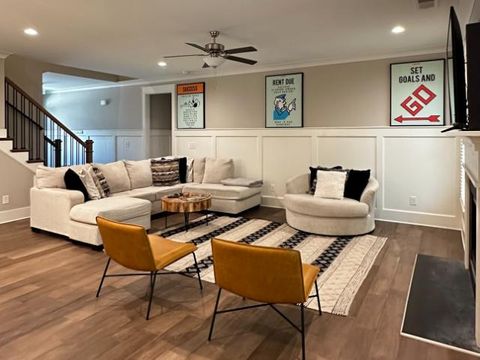 Live in Huntington Ridge (id. 28096)