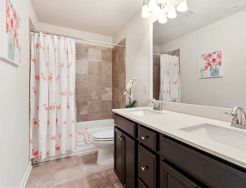 roommates in Roswell Room5Bed.3.5Bath - cirtru.com