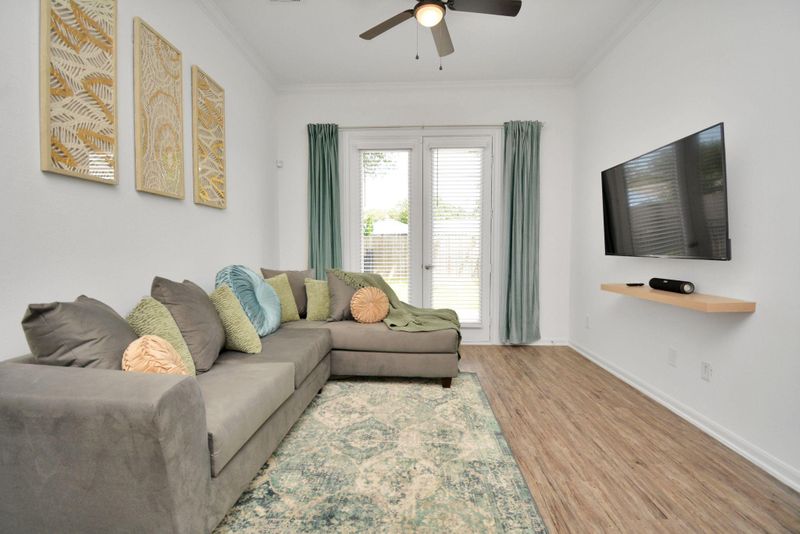 roommates in Undisclosed, Houston, TX 77087 Move in Ready | Close to NRG Stadium and Hobby Airport (id. 18620) - cirtru.com