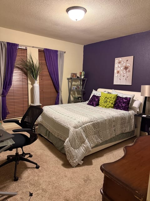 roommates in Undisclosed, Pearland, TX 77584 Live in Shadow Creek Ranch (id. 43565) - cirtru.com