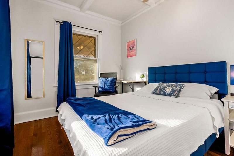 Beautiful blue bed house Relax and Chill  Modern and stylish  All bills/WiFi includedComfortabl (id. 9589)