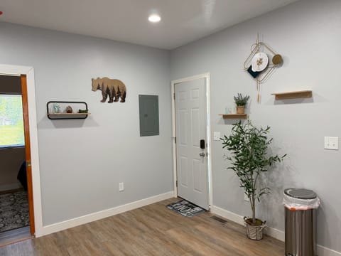 Entire Place 2Bed.1Bath