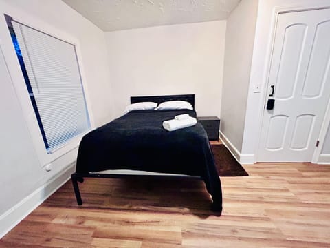 PittsburghCozy Renovated Home near MARTA & BeltLine | SW Atlanta Home (id. 39651)