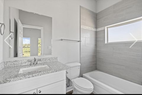 Comfortable Private Room in Quiet Home (id. 26723)