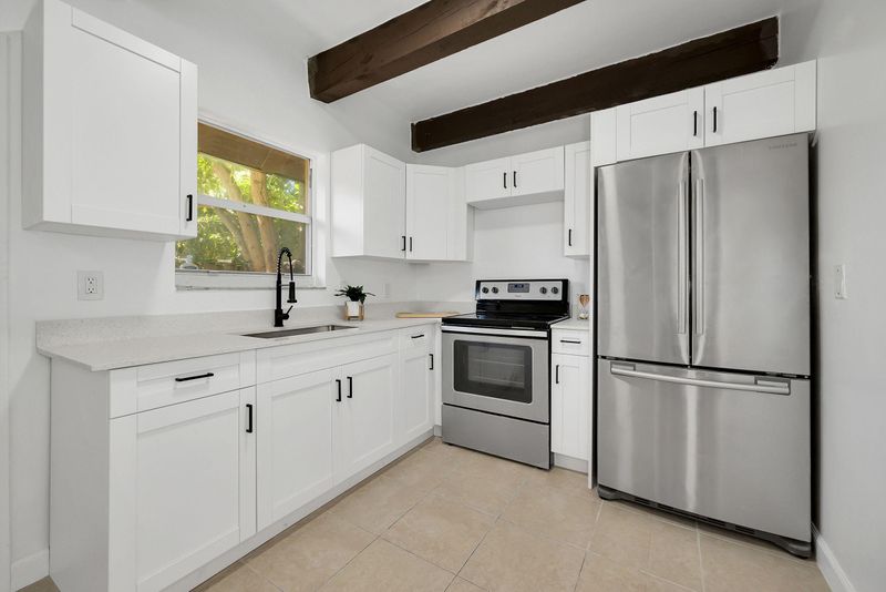 roommates in Undisclosed, Fort Lauderdale, FL 33317 Newly Renovated Co-Living in Fort Lauderdale!  Fresh Updates |  Soaring Ceilings = More Space |  Select Rooms w/ Private Fridge |  All Utilities + Fast Wi-Fi  |  Safe & Quiet |  Near Transit |  Ready Now (id. 30080) - cirtru.com