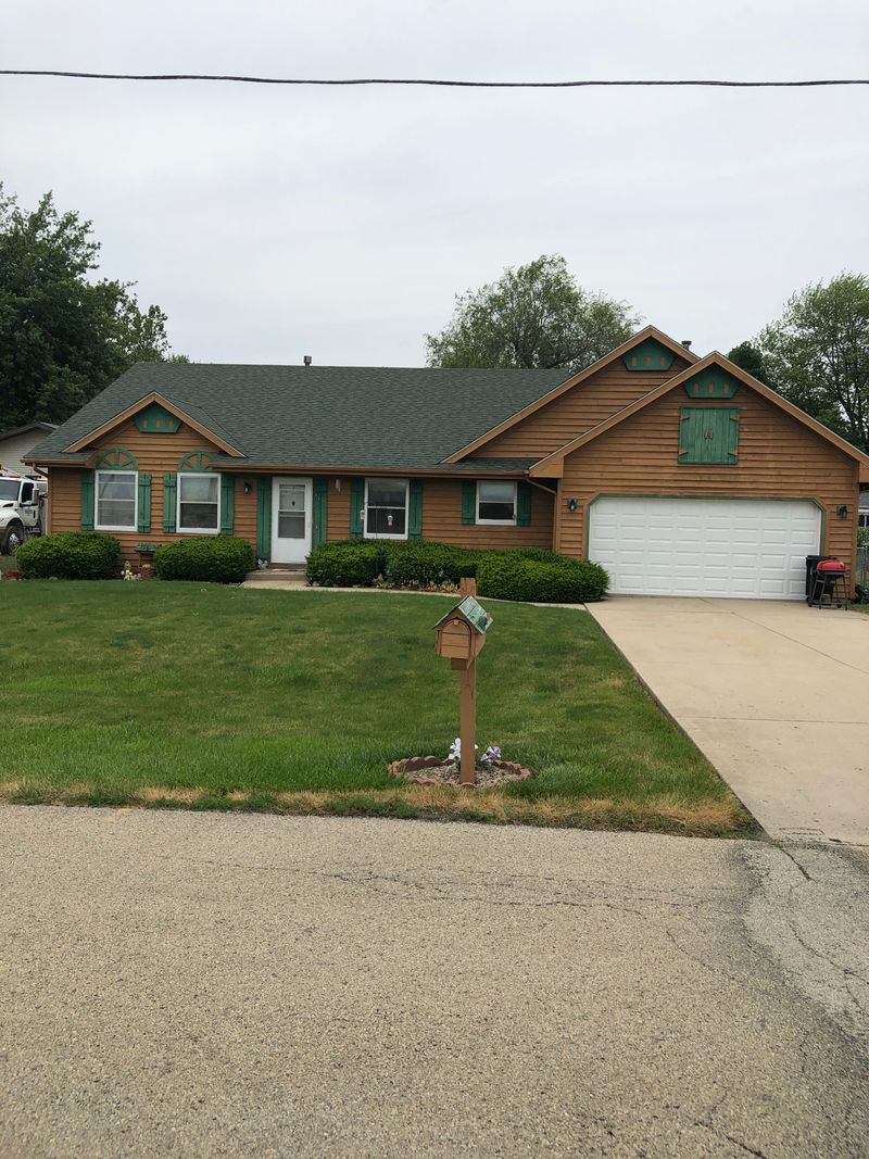 roommates in Somonauk Private Room in 2Bed.1Bath - cirtru.com