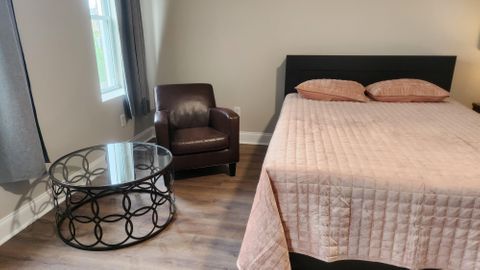 Coveted Reservoir Hill Neighborhood  Brand New Renovation Two minutes to 83S Vibrant community, Comfy Home (id. 13049)