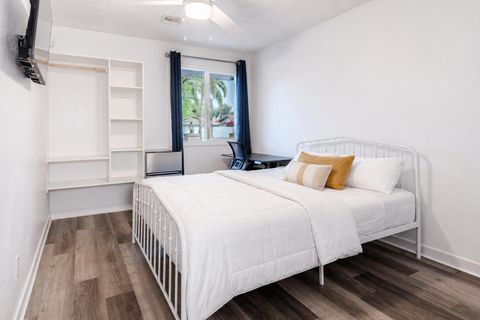 Tempe Oasis: All-Inclusive  | Fully Furnished  Rooms Near ASU  & Transit (id. 29792)