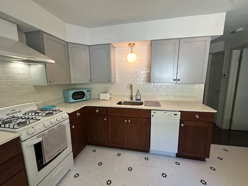 roommates in Bloomington Entire Place 1Bed.1Bath - cirtru.com