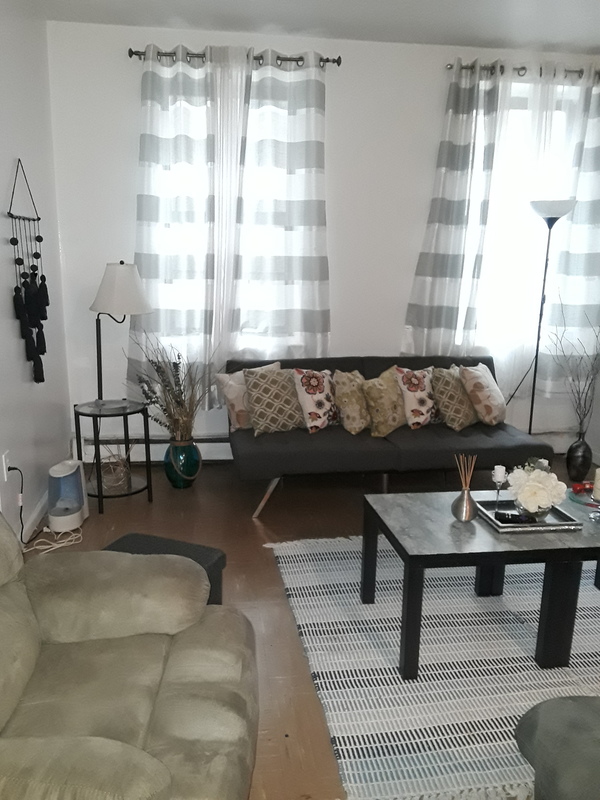 Private Room in 3 Bed. 1 1/2 Bath