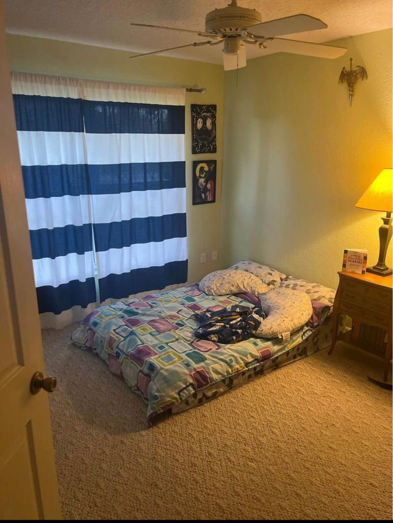 Private Room in 3Bed.2Bath