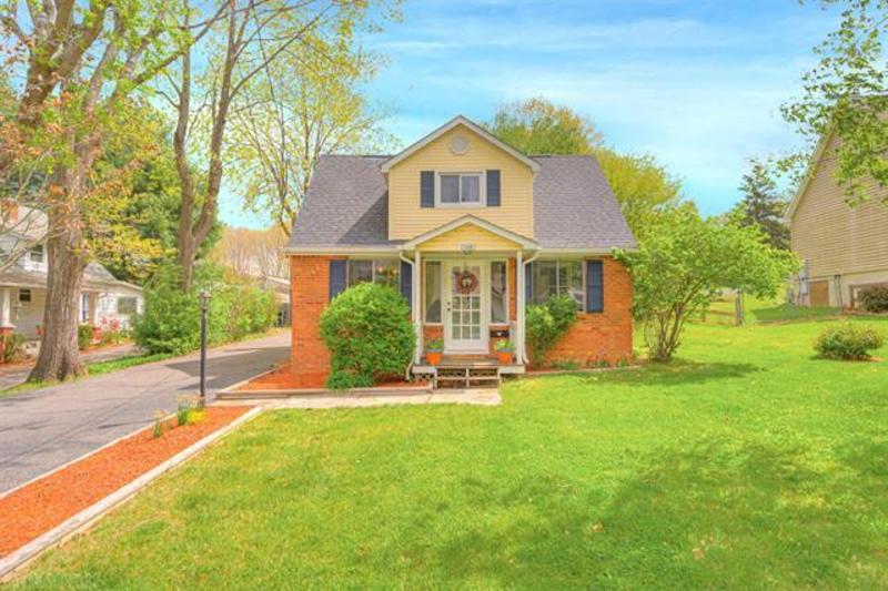 roommates in Christiansburg Private Room in 2Bed.2Bath - cirtru.com