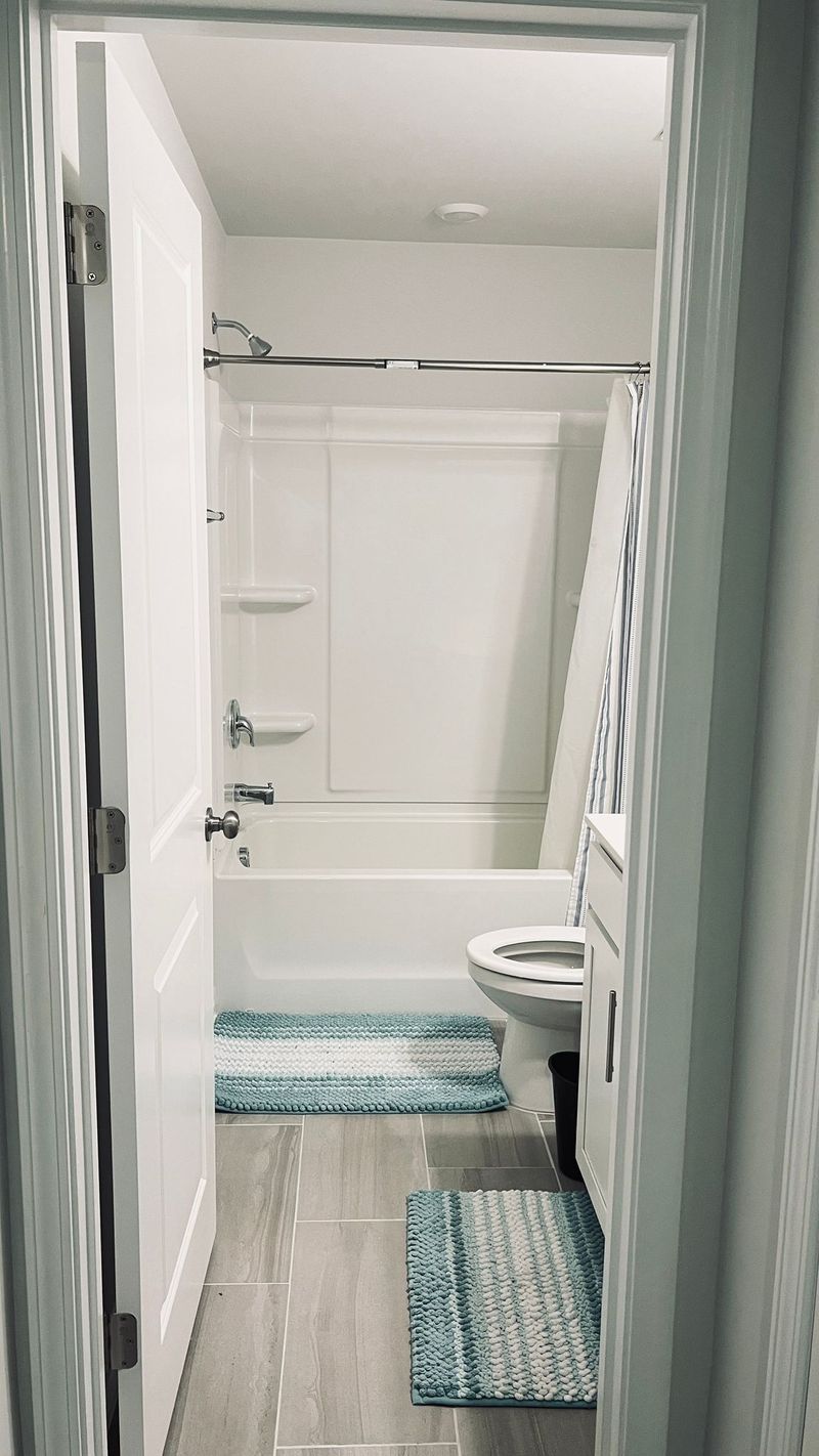roommates in Apex Private Room in 4Bed.3.5Bath - cirtru.com