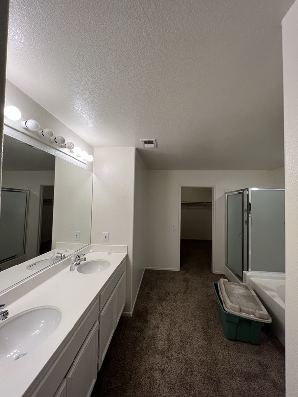 Beautiful Master in Santa Fe Hills