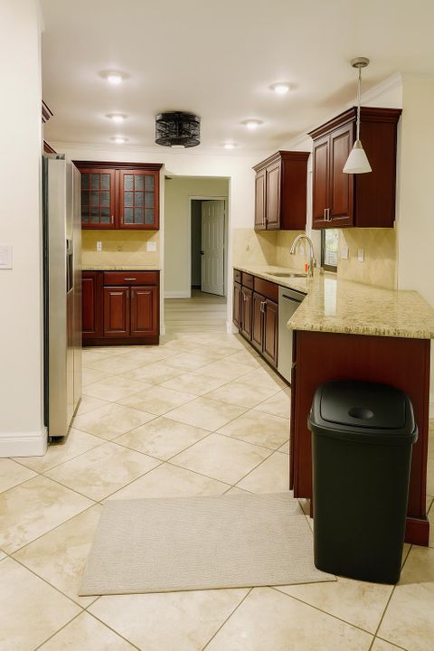 Budget-Friendly Living in Cape Coral – Spacious Rooms, Great Location (id. 13672)