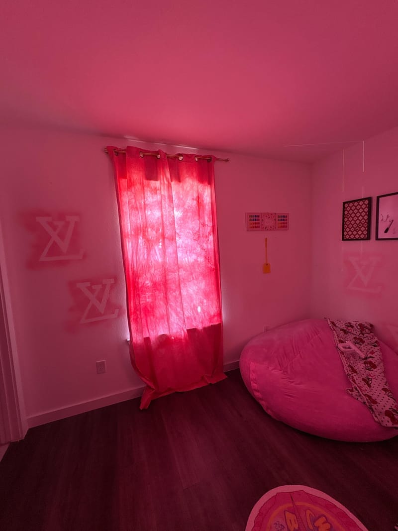 Hoochie headquarters (id. 36862)