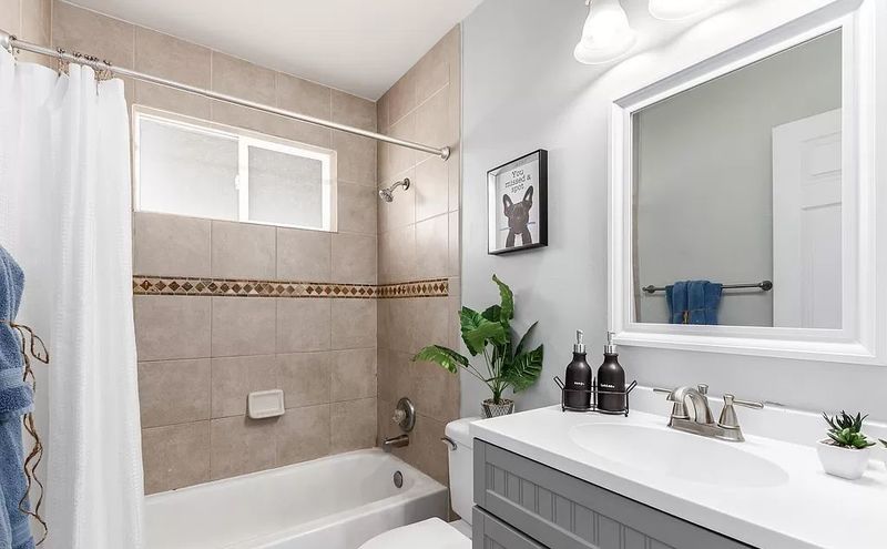 Entire Place 3Bed.2Bath