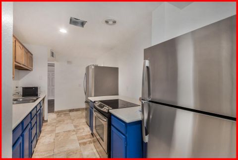 Fully Renovated  & Centrally Located  Mesa Home! Experienced Host! (id. 7684)