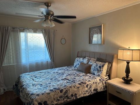 1 Private Bedroom  With private ENSUITE Bath...Comfy Type home (id. 19860)