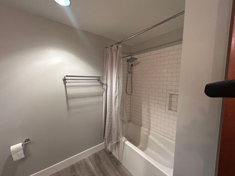 roommates in Denver Entire Place 1Bed.1Bath - cirtru.com