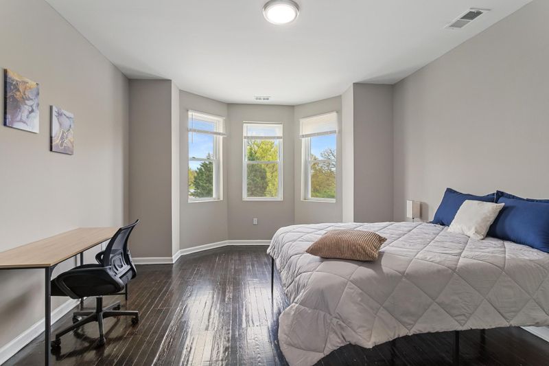 Experience Modern Affordable CoLiving Newly Renovated Home in Baltimore Top Rated Host | Private, Safe, & Fully Furnished Rooms  All Utilities  High Speed Wi-Fi Professionally Cleaned  Close to Public Transit  Move-In Ready (id. 12935)