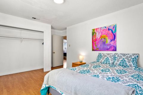 Shared Room in 3Bed.4Bath