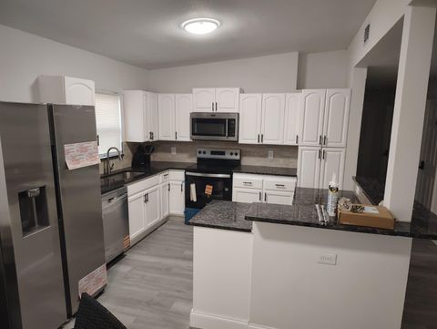 Fresh Reno • Spacious Rooms • Close to Everything in Tampa! (id. 34658)