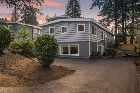 roommates in Undisclosed, Shoreline, WA 98177 Fully-Furnished Home | Near Richmond Beach, Shoreline College (id. 42749) - cirtru.com