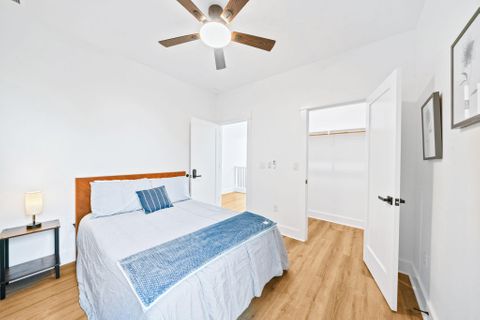 Luxury Austin Smart Home: Private Ensuite Suites | Designer Shaker Kitchen | Integrated Workspaces | Near Highland Transit (id. 33995)