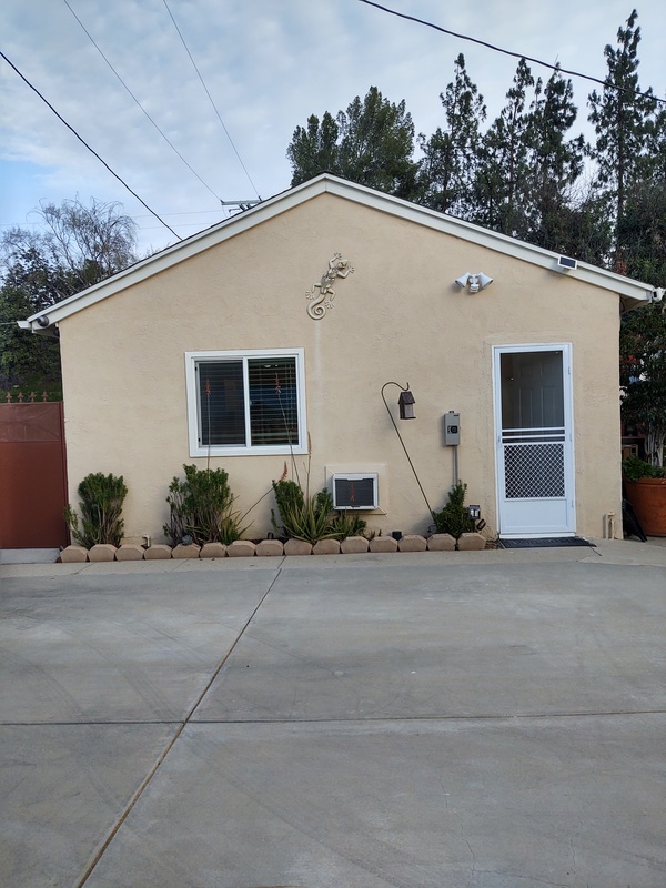 roommates in Los Angeles Entire Place 1Bed.1Bath - cirtru.com