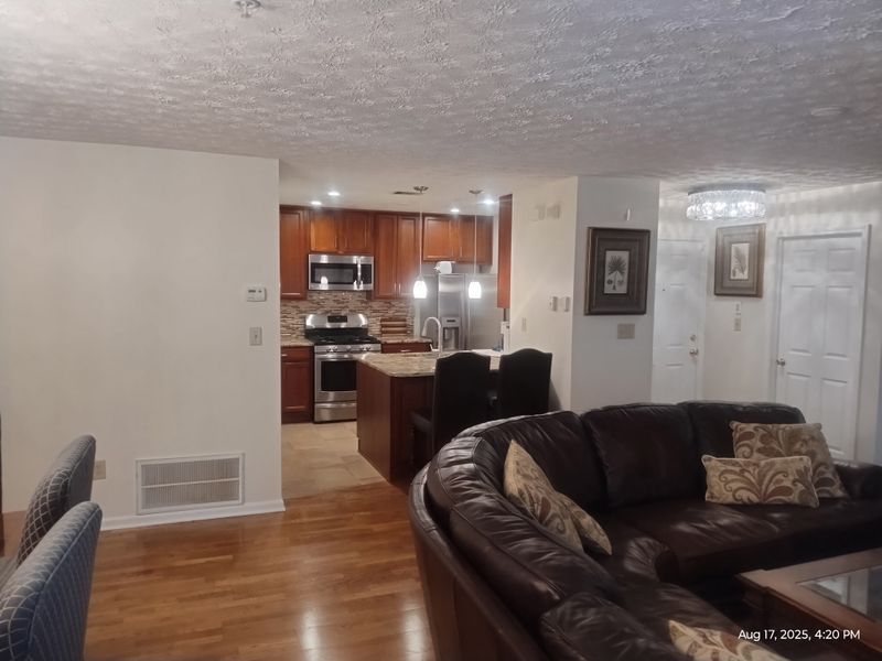 roommates in Brookhaven Private Room in 2Bed.1Bath - cirtru.com