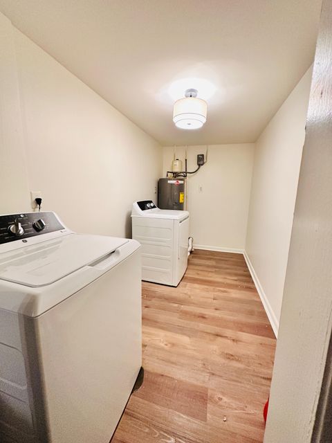 Modern Rooms in Stone Mountain (id. 31993)