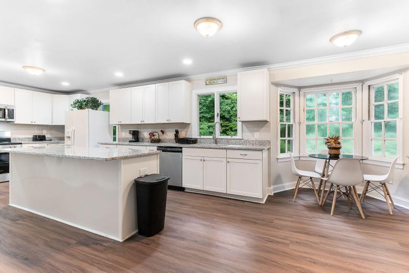 roommates in Undisclosed, Petersburg, VA 23805 Top Rated Host! Peaceful Gem in Upscale Petersburg -   Newly Renovated in June 2025 | Private, Safe, Clean & Fully Furnished Rooms   | Near Dining, Transit & I-95  |  All Utilities Including High Speed WiFi (id. 14733) - cirtru.com