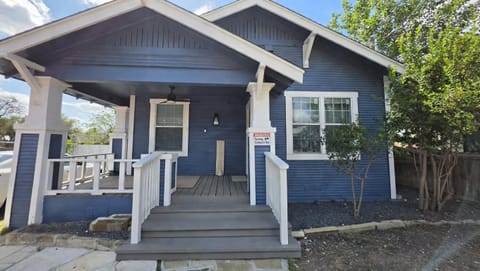 Entire Place 3Bed.2Bath